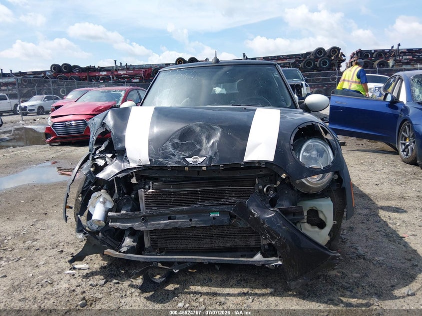 2014 Mini Convertible Cooper VIN: WMWZN3C5XET266386 Lot: 45524767