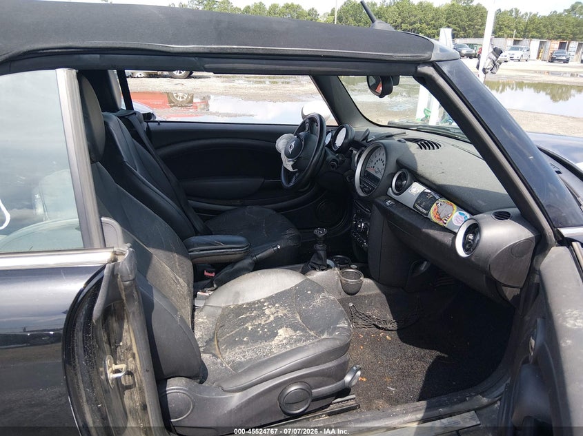 2014 MINI CONVERTIBLE auction photo 5