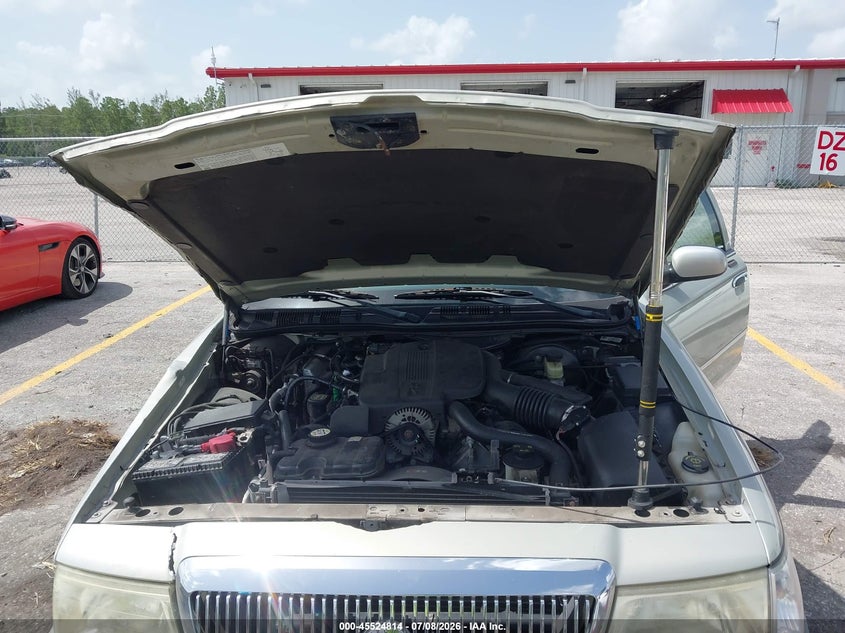 2004 Mercury Grand Marquis Gs VIN: 2MEFM74W14X672757 Lot: 45524814