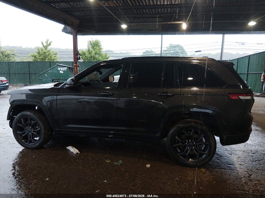 JEEP GRAND CHEROKEE 4XE - zdjęcie 14