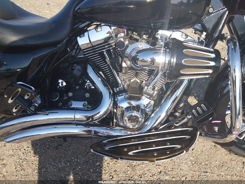 2013 Harley-Davidson Flhx Street Glide VIN: 1HD1KBM14DB693872 Lot: 45525021