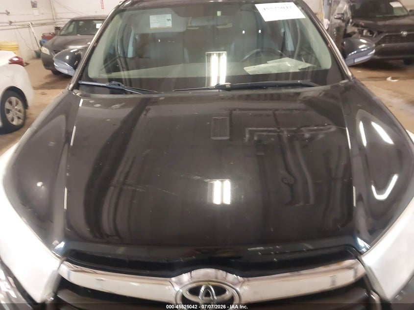 TOYOTA HIGHLANDER - zdjęcie 12