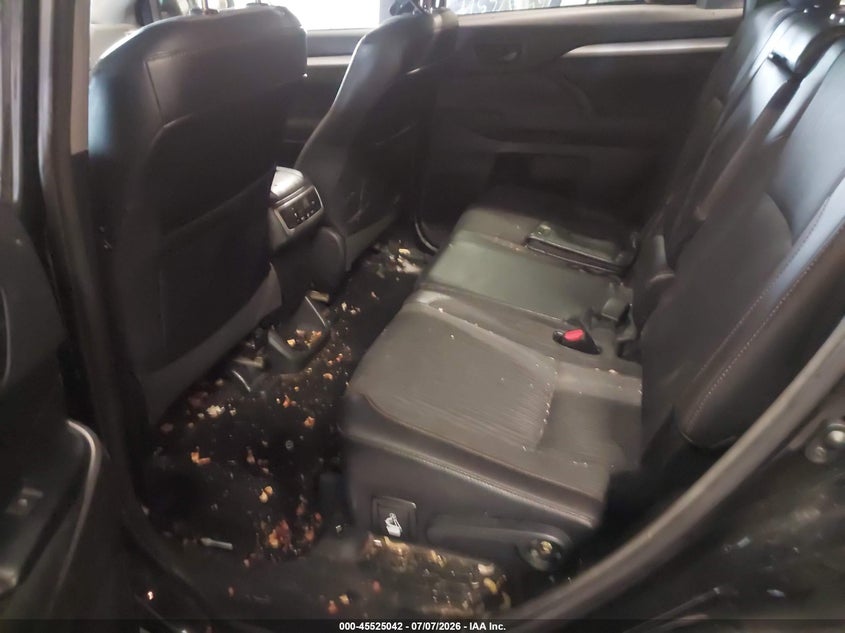 2016 TOYOTA HIGHLANDER auction photo 8