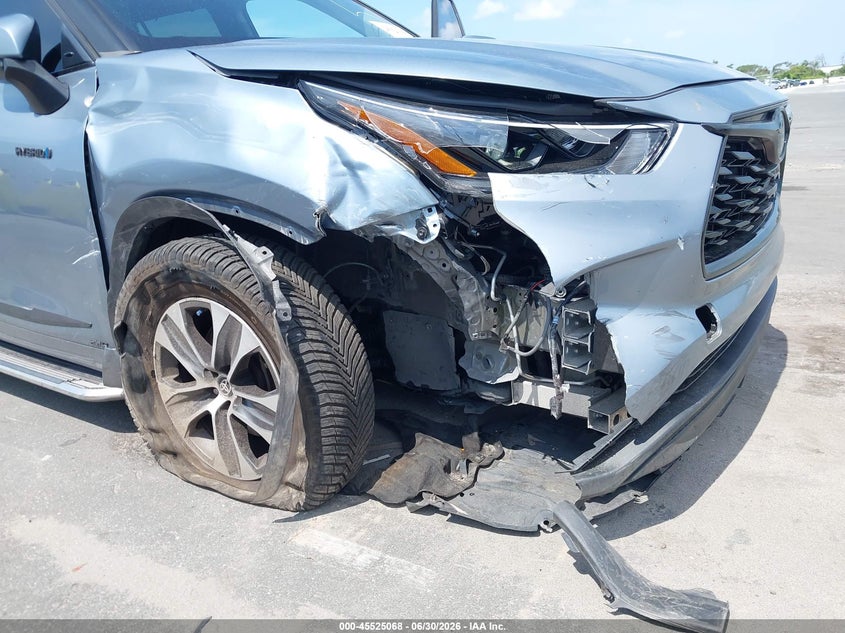 2021 TOYOTA HIGHLANDER auction photo 6