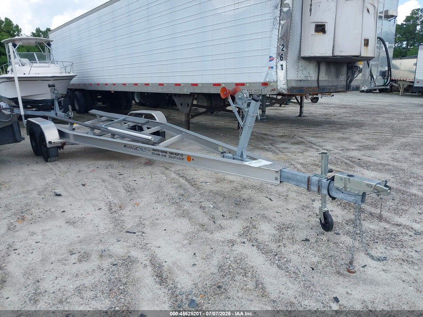 2022 MAGIC TILT BOAT TRAILER OTHER auction photo 1