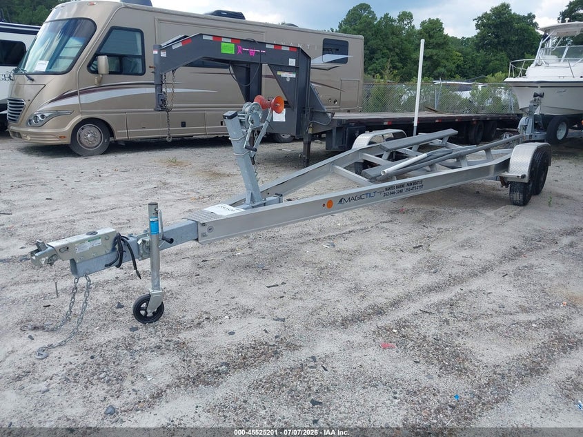 2022 MAGIC TILT BOAT TRAILER OTHER auction photo 2