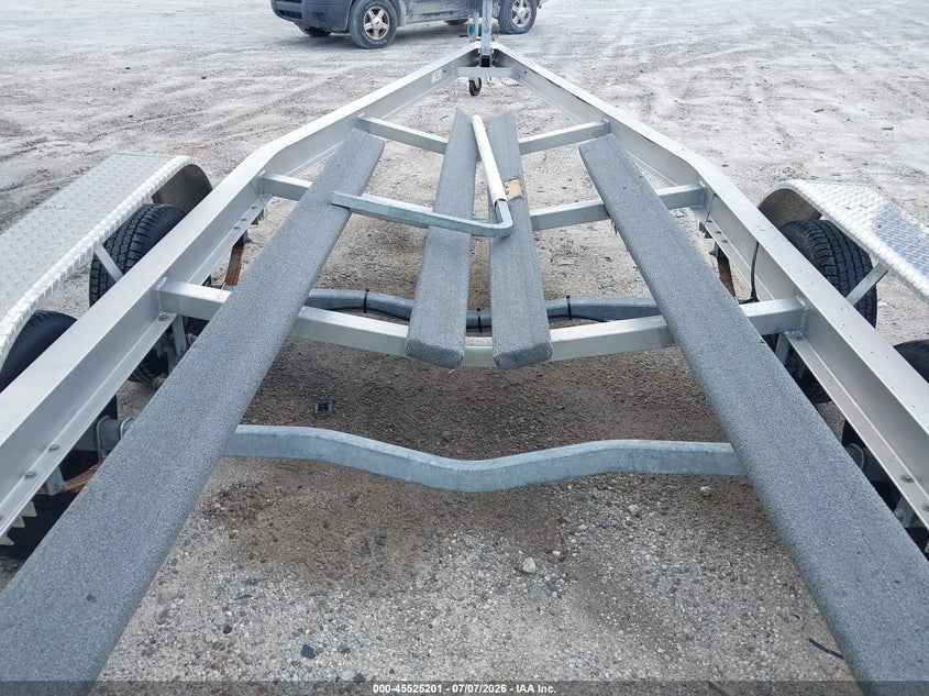 2022 MAGIC TILT BOAT TRAILER OTHER auction photo 5