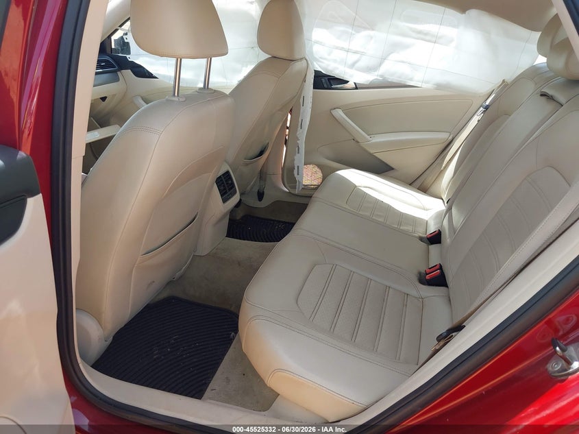 2015 VOLKSWAGEN PASSAT auction photo 8