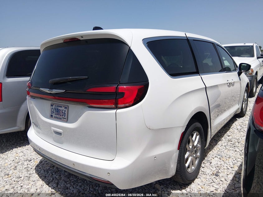 2024 CHRYSLER PACIFICA auction photo 4