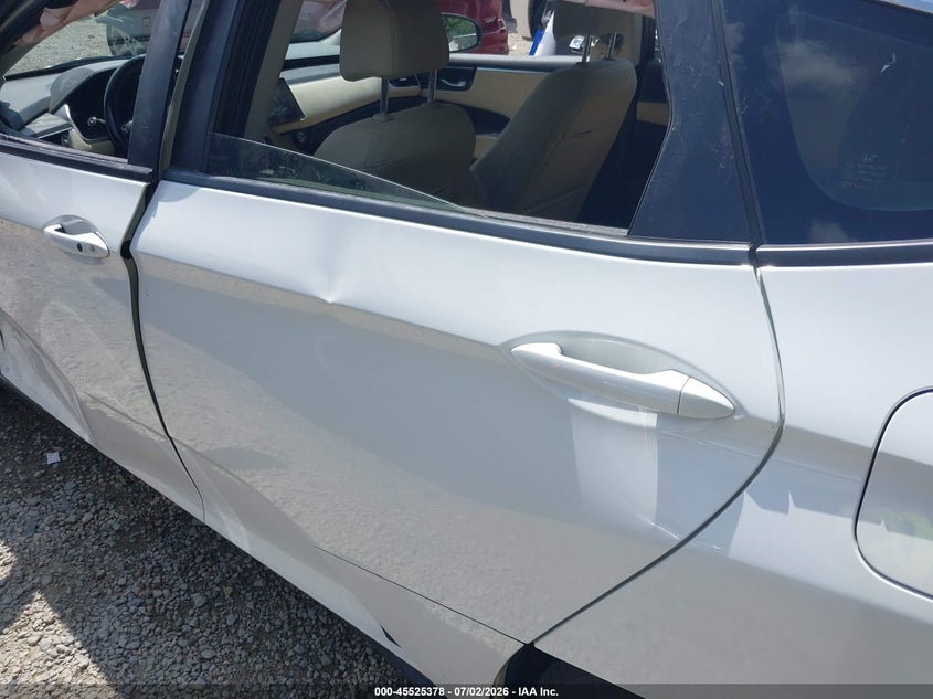 2018 Honda Clarity Plug-In Hybrid Touring VIN: JHMZC5F33JC020819 Lot: 45525378