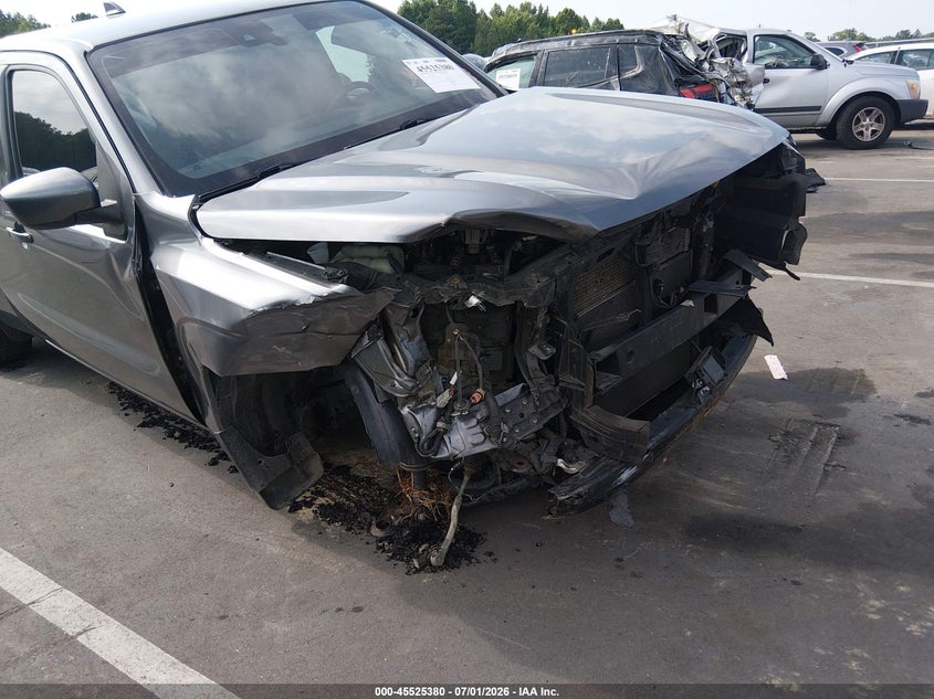 2022 NISSAN FRONTIER auction photo 6
