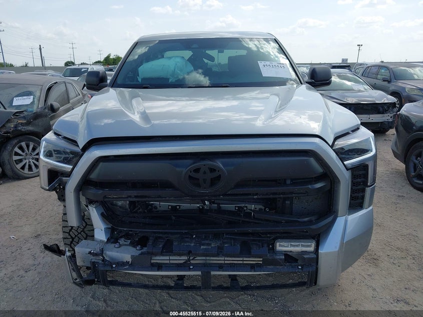 TOYOTA TUNDRA - zdjęcie 13