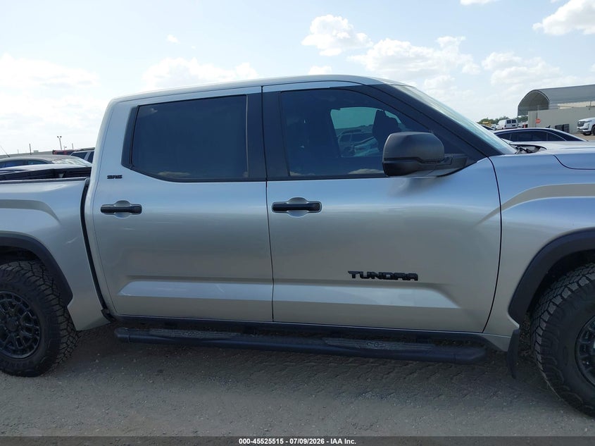 TOYOTA TUNDRA - zdjęcie 14
