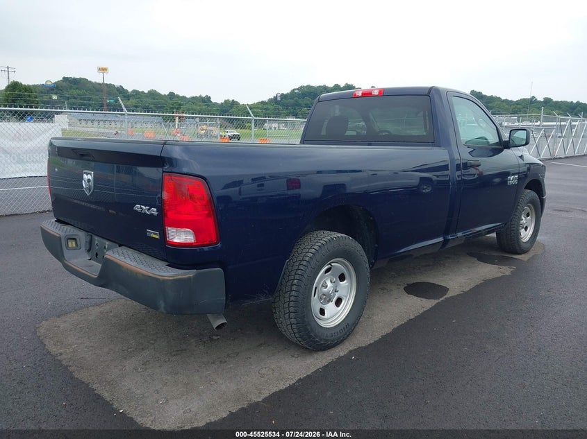 2017 RAM 1500 auction photo 4