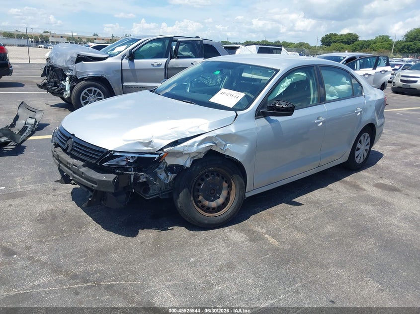 2014 Volkswagen Jetta, Left Front, IAAI, VIN 3VW2K7AJ4EM429419 — photo 2