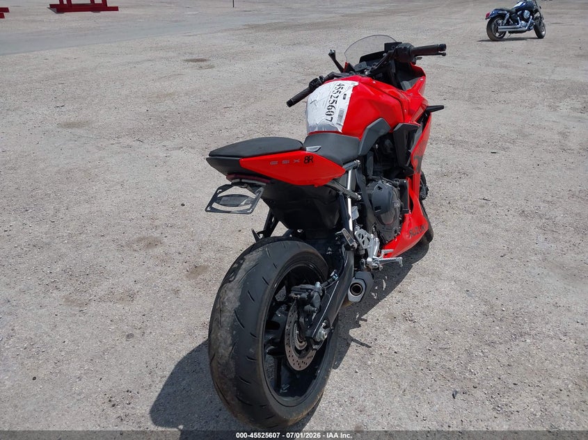 2026 SUZUKI GSX800 auction photo 4