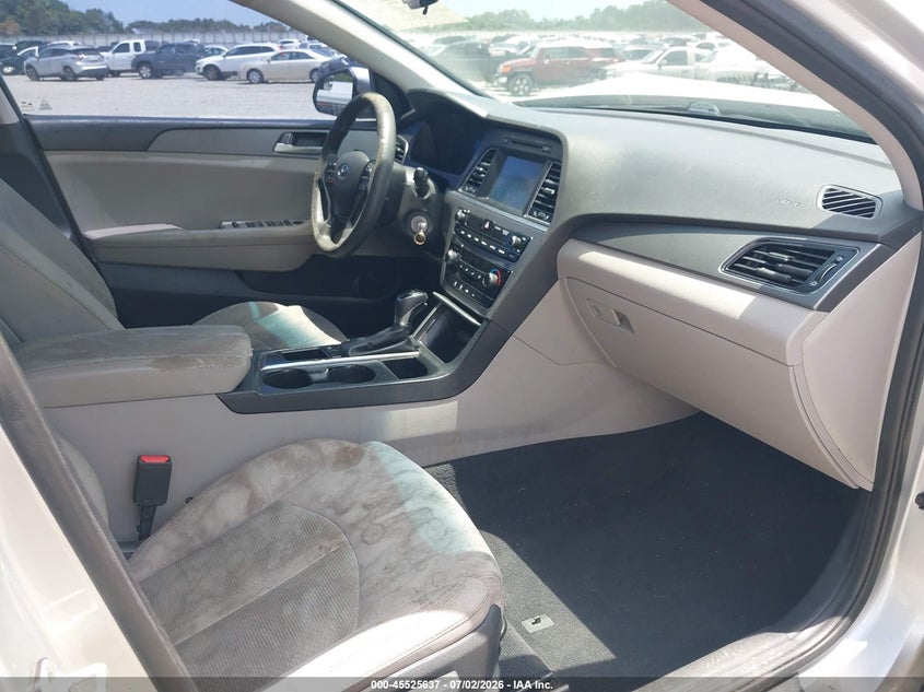 2017 HYUNDAI SONATA auction photo 5