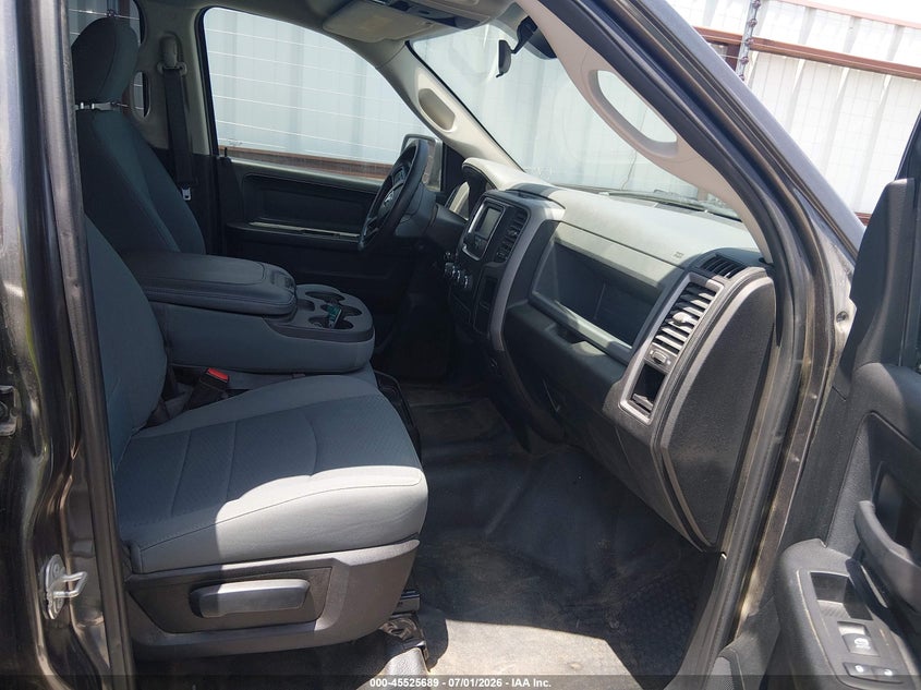 2019 RAM 1500 CLASSIC auction photo 5