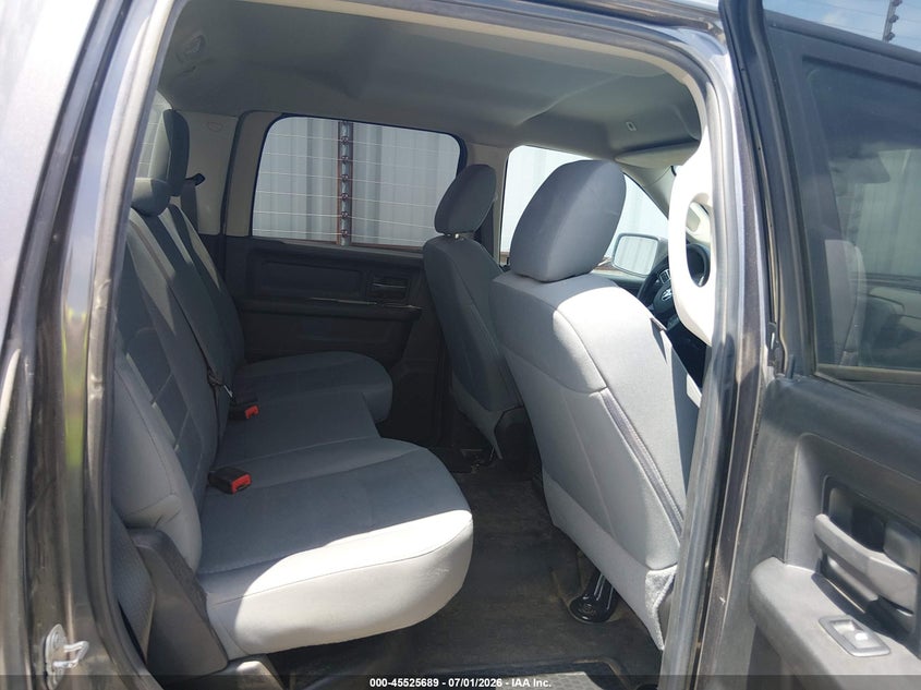 2019 RAM 1500 CLASSIC auction photo 8