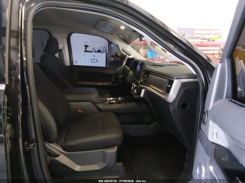 2022 FORD EXPEDITION auction photo 5