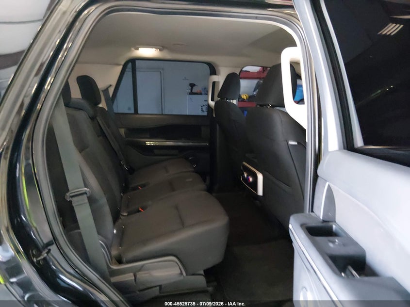 2022 FORD EXPEDITION auction photo 8