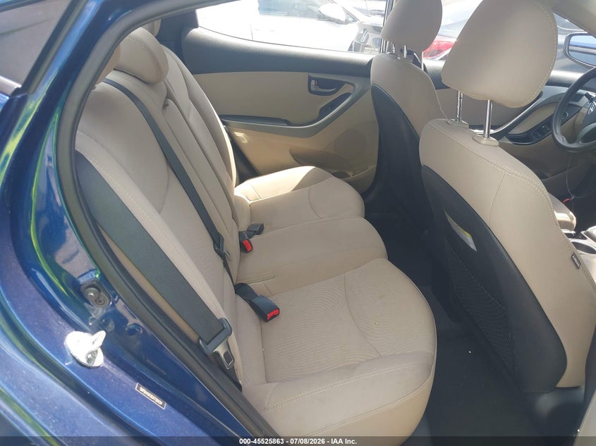 2016 HYUNDAI ELANTRA auction photo 8
