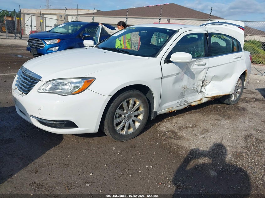 Vin: 1c3bc1fg6bn611185, lot: 46024110, chrysler 200 touring 20112