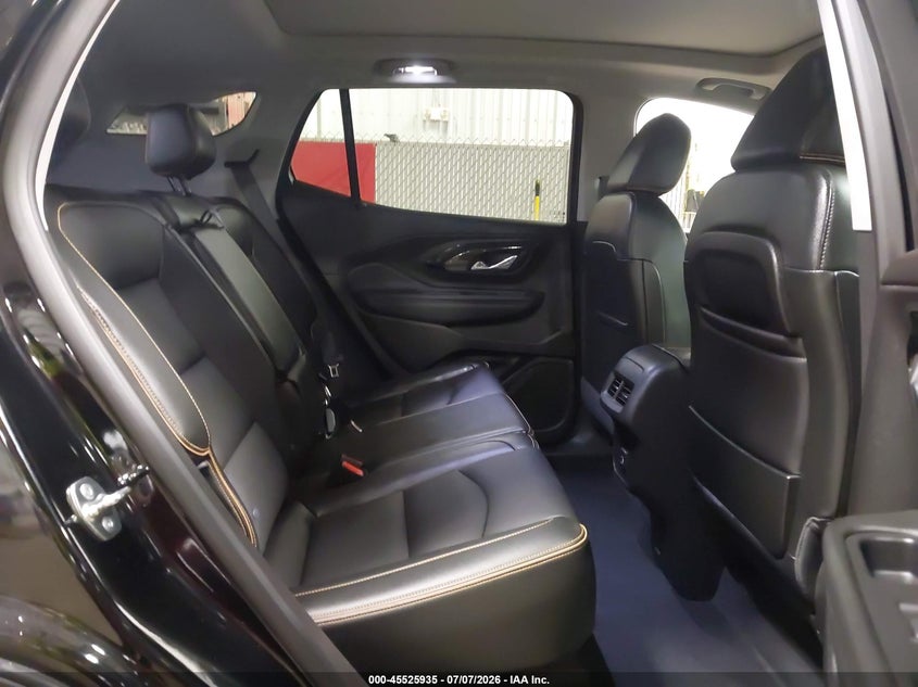 2024 GMC TERRAIN auction photo 8