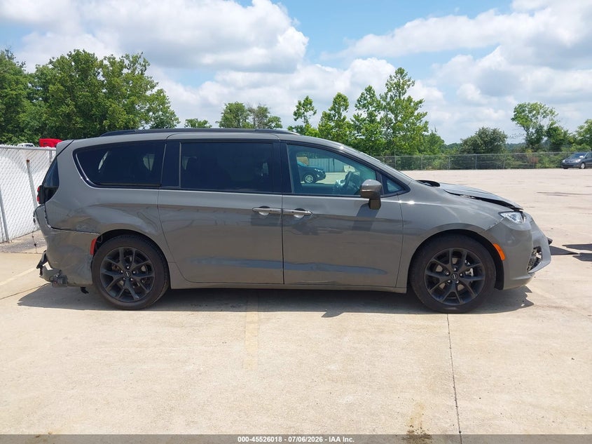 CHRYSLER PACIFICA - zdjęcie 13