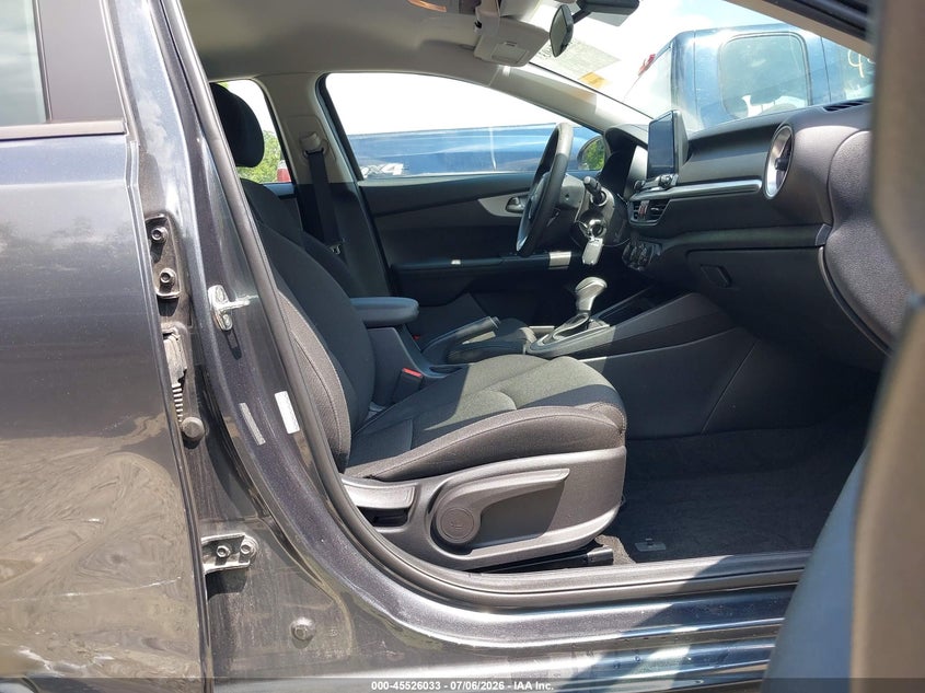 2022 KIA FORTE auction photo 5