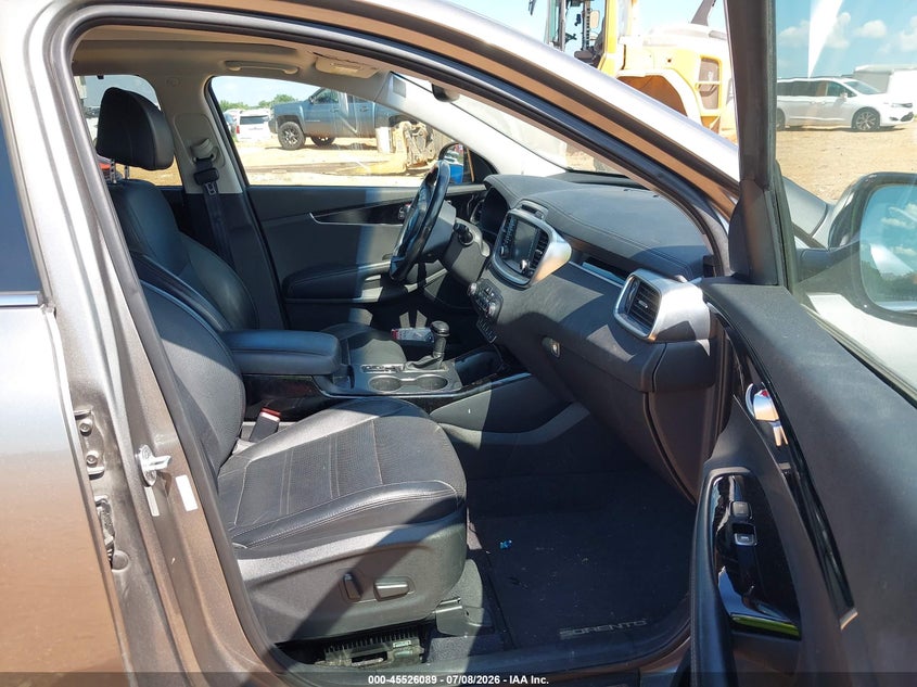 2017 KIA SORENTO auction photo 5