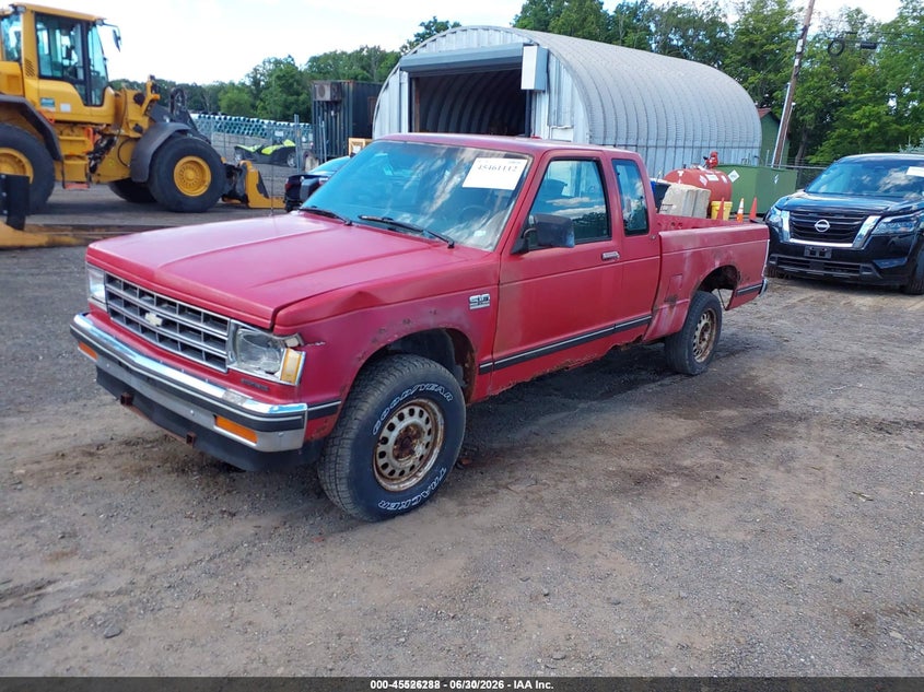 1985 Chevrolet S-10 Pickup, Невідомо, IAAI, VIN 1GCCT14B0F2152007 — фото 2