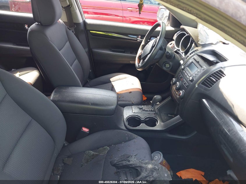 KIA SORENTO 2013 VIN 5XYKTCA68DG322521
