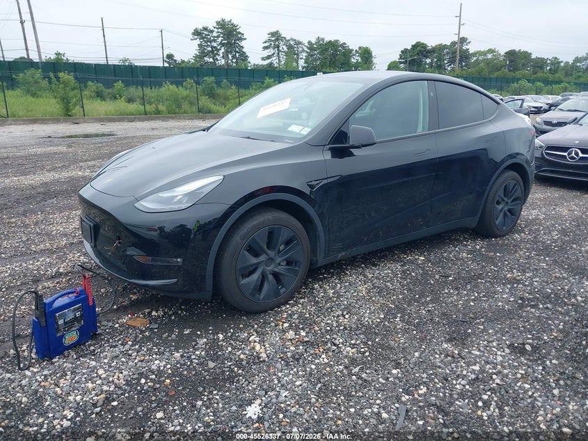 2025 TESLA MODEL Y auction photo 2