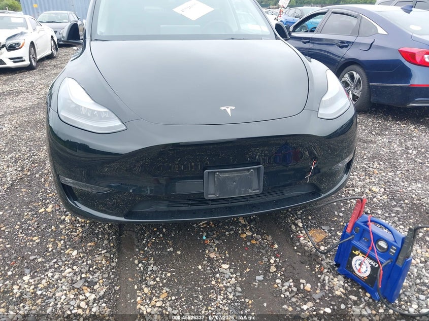2025 TESLA MODEL Y auction photo 6