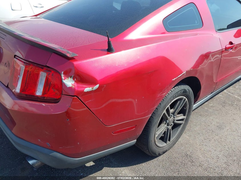 2012 FORD MUSTANG auction photo 6