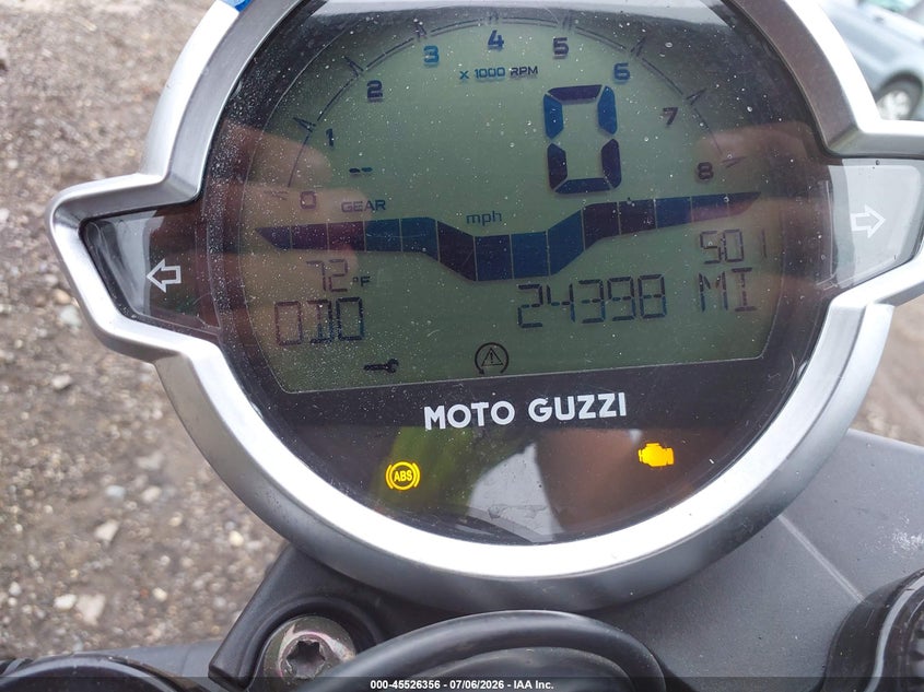 2021 Moto Guzzi V7 Stone VIN: ZGUKZUA05MM000110 Lot: 45526356