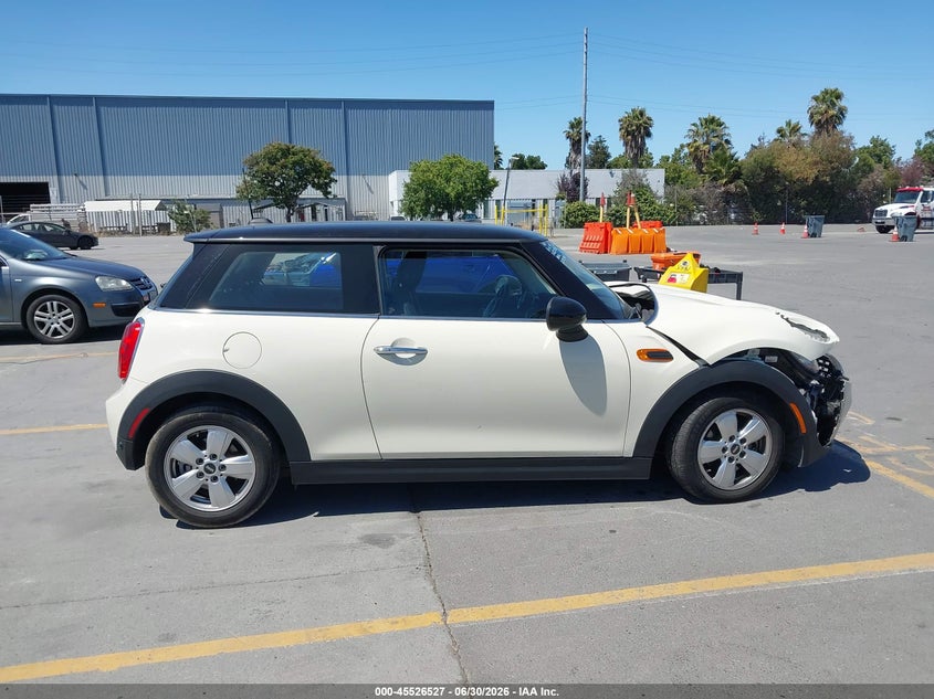 2015 Mini Hardtop Cooper VIN: WMWXM5C52F3A57671 Lot: 45526527