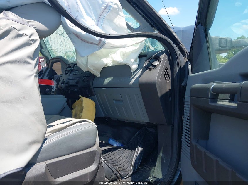 2015 FORD F-250 auction photo 5