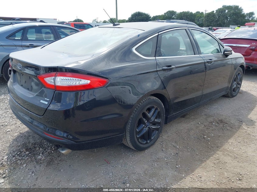 2016 FORD FUSION auction photo 4