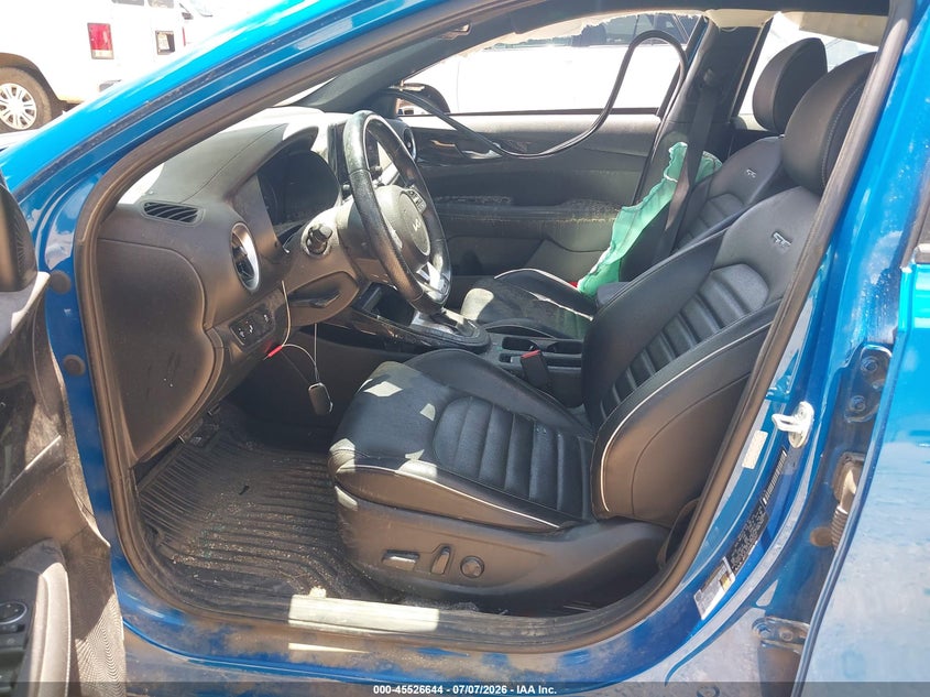 2022 KIA FORTE auction photo 5
