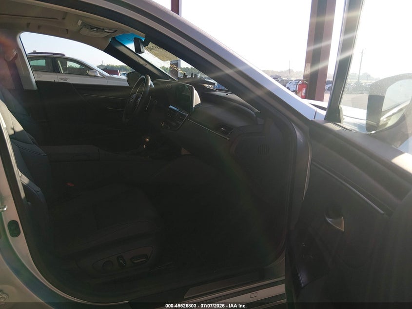 2024 LEXUS ES 350 auction photo 5