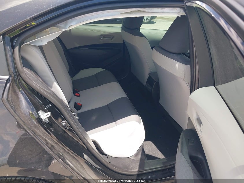 2025 TOYOTA COROLLA LE · Фото 8