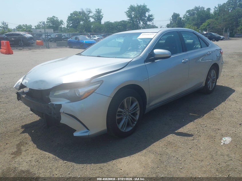 4T1BF1FK8HU738456 2017 TOYOTA CAMRY SE photo 1