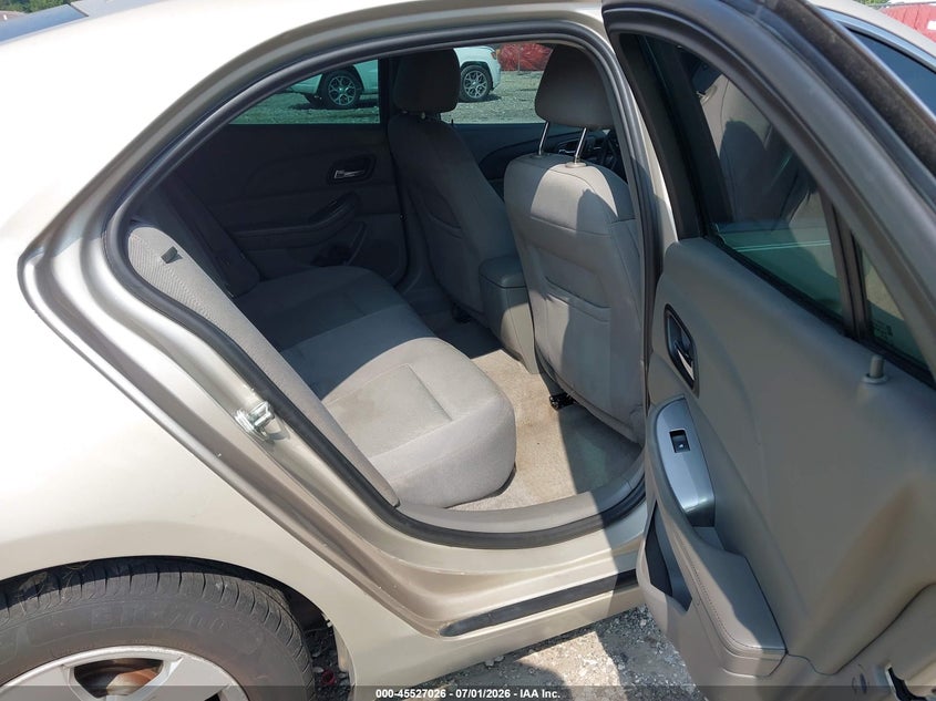 2015 CHEVROLET MALIBU auction photo 8