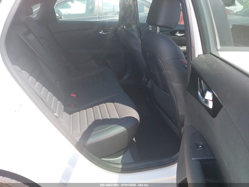 2024 KIA FORTE auction photo 8