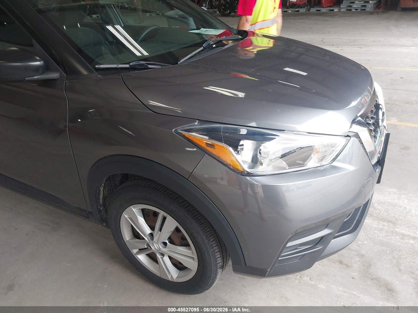 2020 NISSAN KICKS auction photo 1