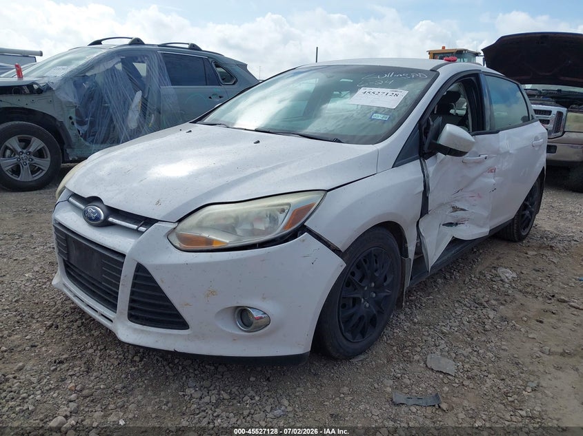 Vin: 1fahp3k23cl312661, lot: 46025372, ford focus se 20122