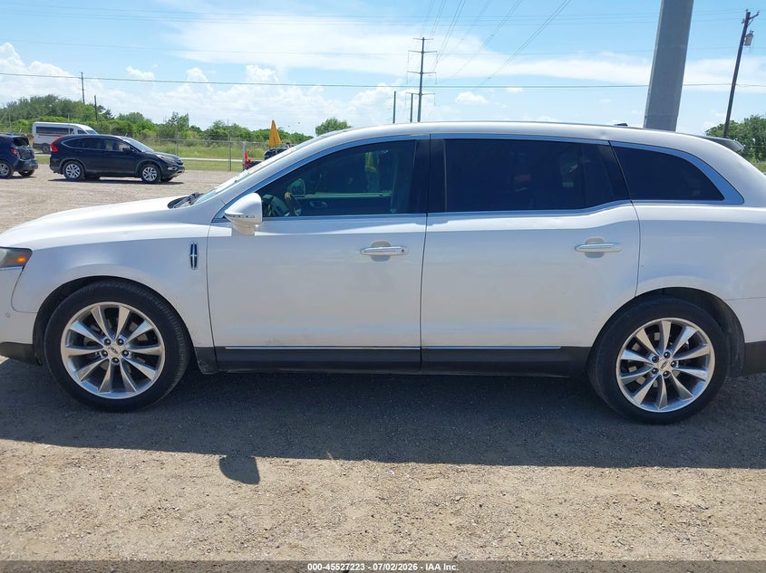 2010 Lincoln Mkt Ecoboost VIN: 2LMHJ5AT4ABJ03685 Lot: 45527223