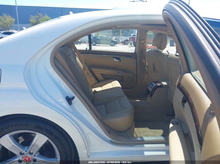 2010 MERCEDES-BENZ S 550 auction photo 8